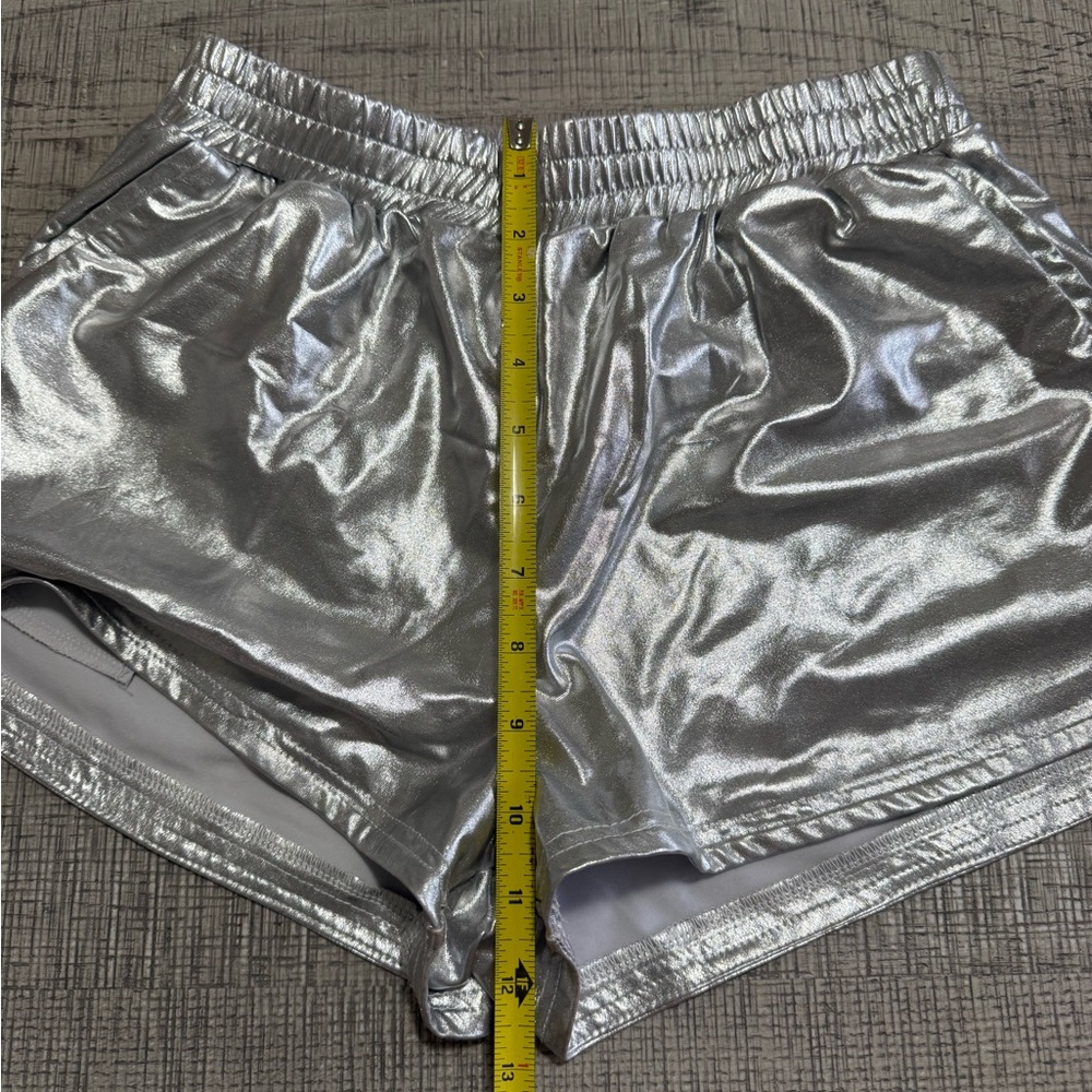 H& M Metallic Silver Running Shorts Size Medium - Picture 9 of 10